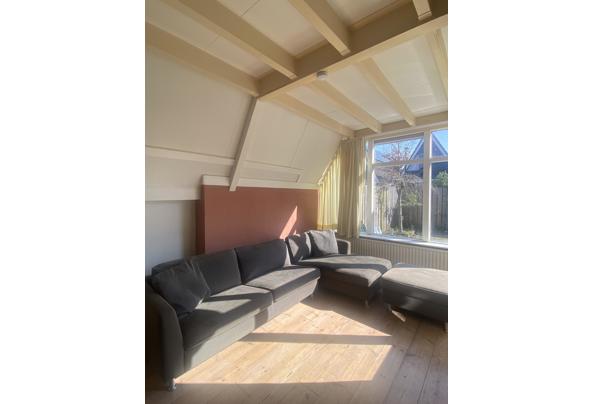 grijze hoekbank met voetensteun - IMG_1025