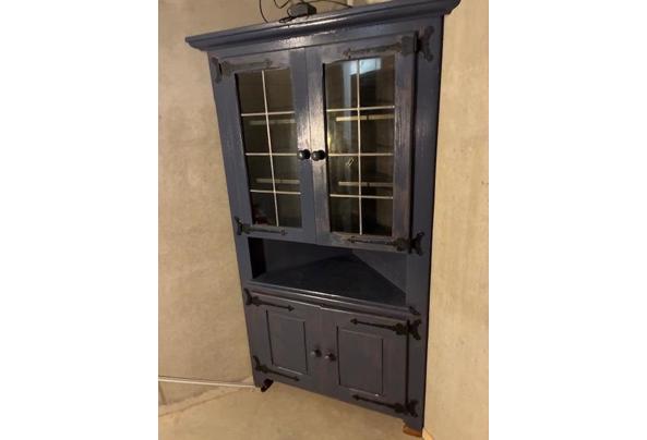 Groene hoekkast met glazendeurtjes - groen-2