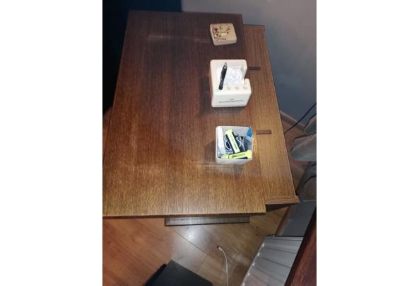 Donker eiken tv meubel mat draai plateau - draaiplateau-naar-voren_637399178690122987
