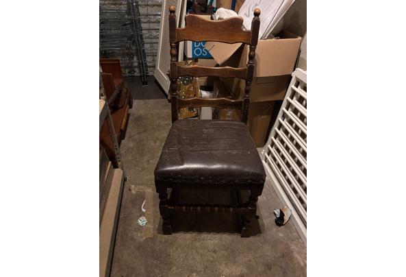Antiek houten stoel met lederen zitvlak - WhatsApp-Image-2026-04-09-at-15-10-33-(1)