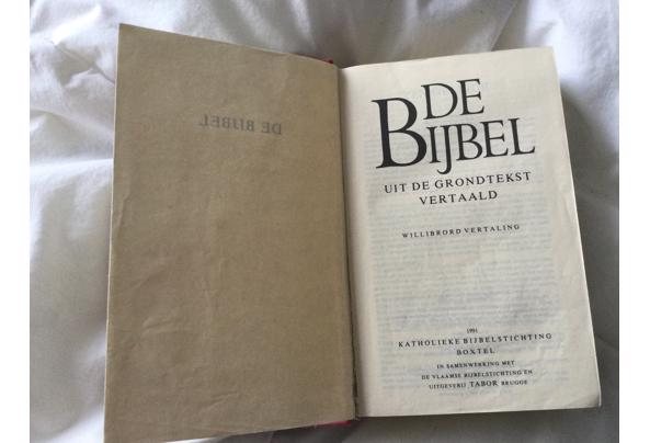 Bijbel Katholieke Bijbelstichting Willibrord vertaling 1991 - 753883C4-CECB-4F89-9E66-D68B6E0D9951