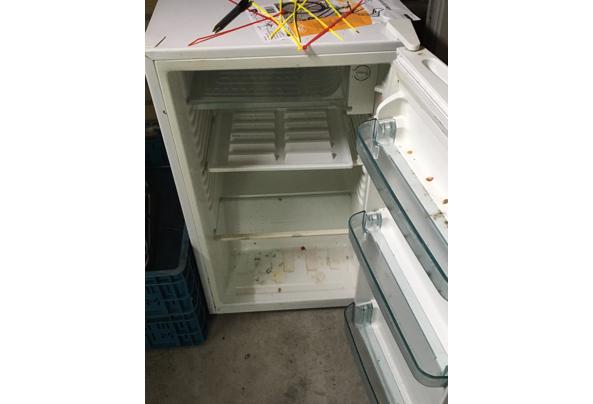 Smalle koelkast met vriesvak - C52E07B4-DD9C-43D2-A728-8E005F6FF53D