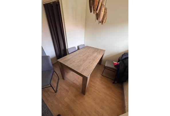 Eettafel +stoelen  - IMG-20250519-WA0002