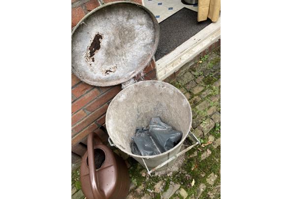 ZINKEN VUILNISBAK EN ZINKEN TEIL - IMG_0299