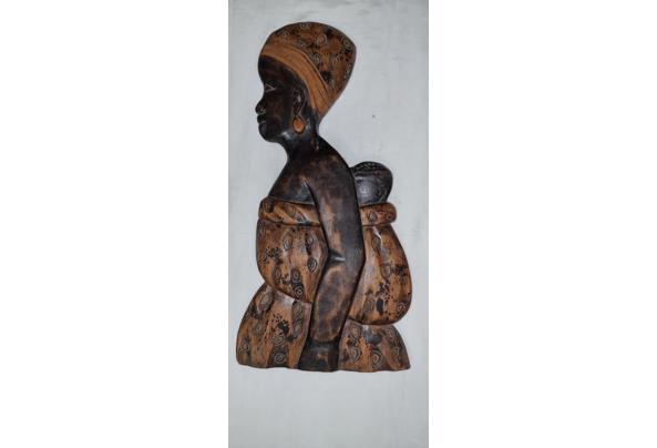 n3 Oud gebeeldhouwd kunstvoorwerp uit West-Afrika  - 20210322_030619