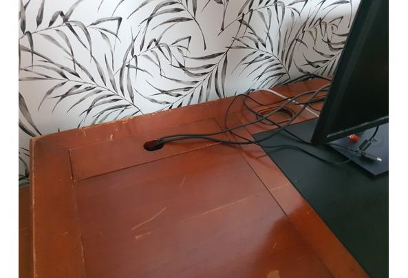 Houten bureau 170 - 230 cm - 2026-05-07-12-47-36-459 Houten bureau 170 - 230 cm - 2026-05-07-12-47-36-459