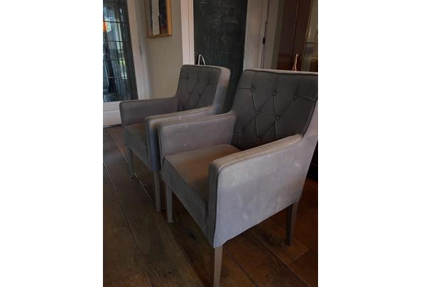 Twee comfortabele stoelen - IMG_5061 Twee comfortabele stoelen - IMG_5061