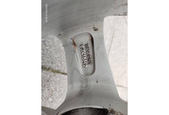 Te koop 4 winterbanden(nieuw)195/50R15 op alu velg steek 108 - 16969197715762850418638014897371_638325238058708024 Te koop 4 winterbanden(nieuw)195/50R15 op alu velg steek 108 - 16969197715762850418638014897371_638325238058708024