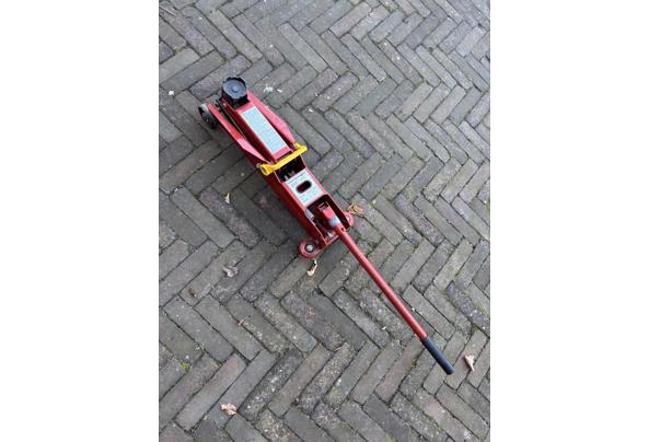 Garagekrik, moet bijgevuld - IMG_0040