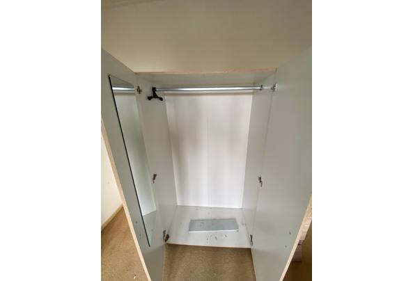 Grote kledingkast inclusief spiegel met opberglades, vakken en ophangruimte - WhatsApp-Image-2023-08-22-at-17-05-10