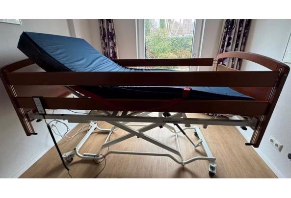 medisch Hoog-Laag-Laag bed - Bed01