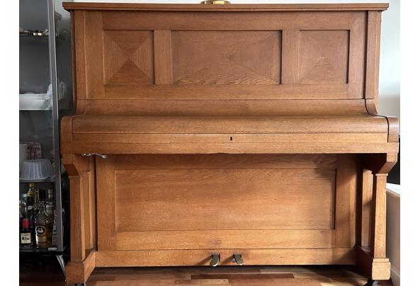 Piano merk Neufeld, jaren 30, met oefenpeda - IMG_9399