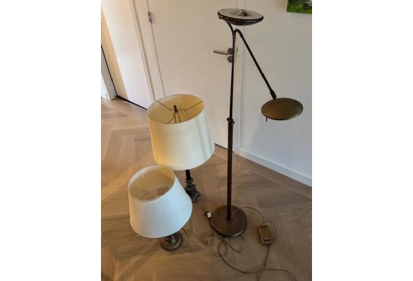 2 klassieke lampen met kap, tafelmodel. 1 staande lamp - IMG_0047
