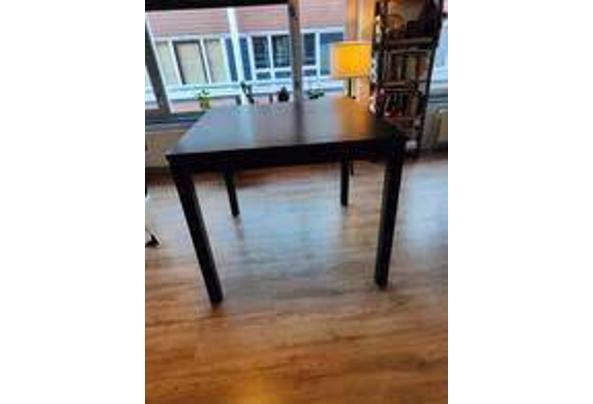 2 hoge tafels & 6 inklapbare barkrukken (Ikea) met verfspatten - images-2