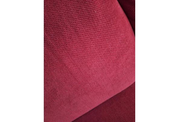 Tweezitsbankje rood - 20260608_192217