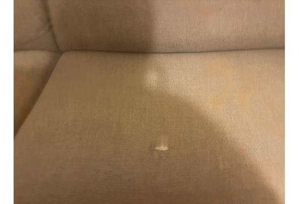 Grijze bank met hocker - WhatsApp-Image-2026-03-24-at-11-58-46-(1)