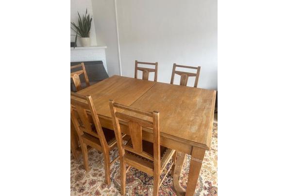 Houten eettafel met 5 stoelen  - IMG_3081