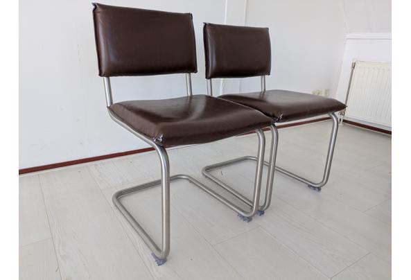 2 eetkamer stoelen - PXL_20250419_112400692-MP