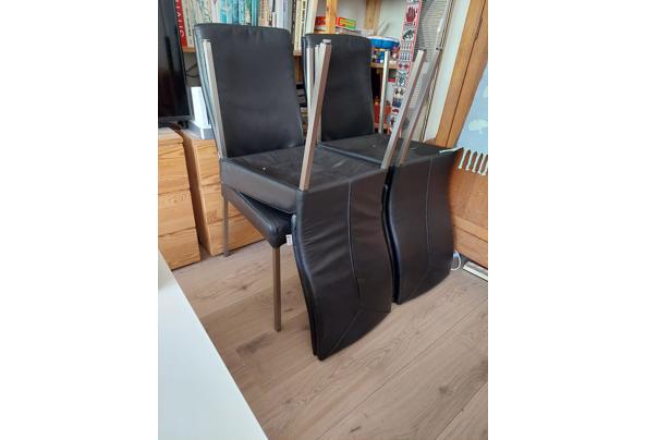 4 eetkamerstoelen zwart leer, rvs poten - 20261006_135317
