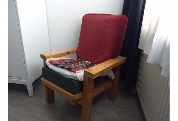 Zelfgemaakte 'Rietveld' stoel van hout en staal - IMG_20240622_105952800