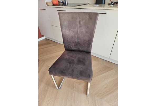 4 bruine microleder eettafelstoelen - 20260918_110821
