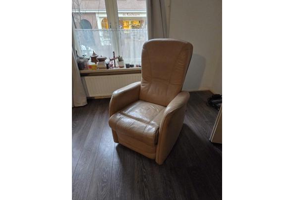 Weg te geven drie stoelen  in goede staat - IMG-20260115-WA0018