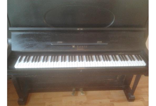 Zwarte piano - 2022-06-04-15-36-40