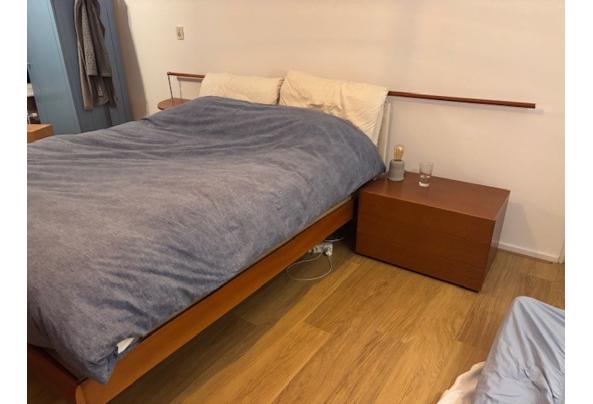 Mooi bed 160 breed bij 200 lang. Compleet met matras en topper - IMG_7431