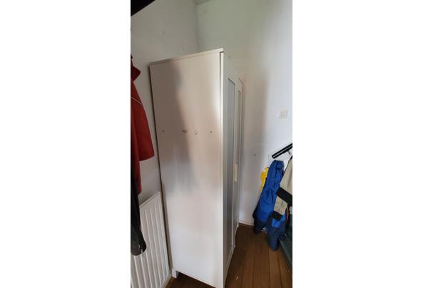 Hangkast wit ikea, met gebruikssporen - 20240813_110138