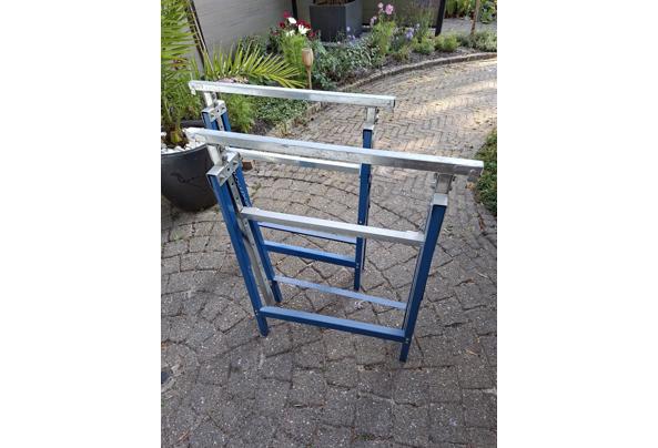2 beunen om te klussen - 17845676373842747788315776672089