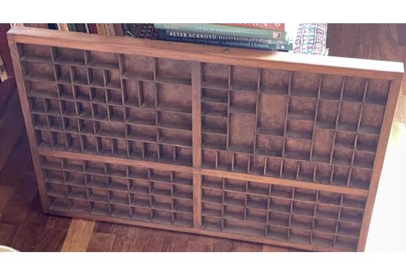 Antieke (?) letterkast - 2024-08-31_174005