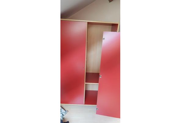 Rode Ikea kinderkledingkast - D95BD7AD-E8D1-49CB-8965-DBB06EEBA3E3