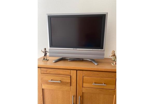 Handig en nette TV meubel - A0E4893B-9E27-443F-B74C-CA92C78F4EF3