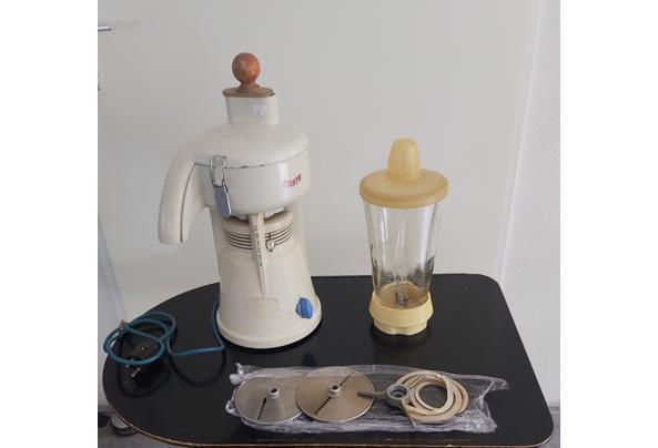 Vintage keukenmachine Guisto Cuisine - 20260518_122851