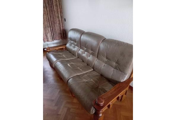 Gratis ophalen: 2 eiken fauteuils 1 bank  - f16b94be-45bd-434d-b8a4-6fc8ecc5c04b