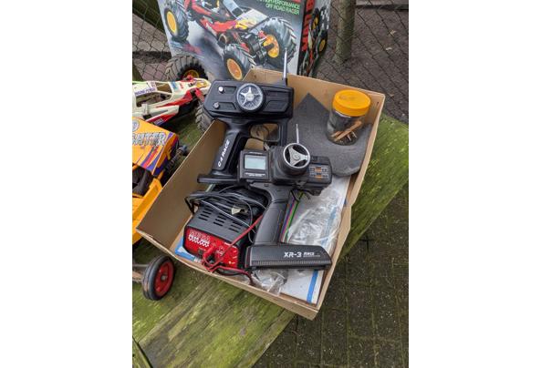 2 radio grafische autos - PXL_20260221_101117942