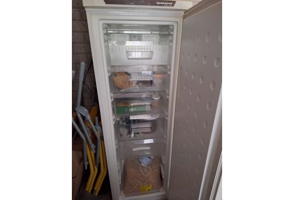 Grote vrieskast 1.80 hoog wegens verhuizing - 1784896152374865760295076173457