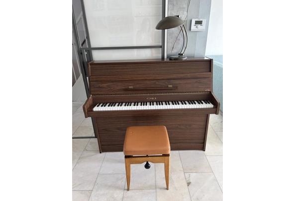 Mooie kemble piano van 1.30 breed en 1.10 hoog, inclusief pianokruk. Wij spelen er niet meer op. Jij misschien wel? - IMG_4546