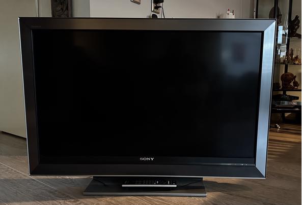 Sony LCD tv - IMG_3676