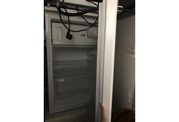 kleine tweedehands koelkast op te halen in Adam west - IMG_1943