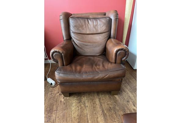 4 stoelen met 2 hockers - IMG_8662 4 stoelen met 2 hockers - IMG_8662