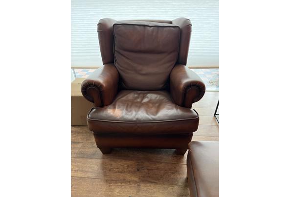 4 stoelen met 2 hockers - IMG_8663 4 stoelen met 2 hockers - IMG_8663