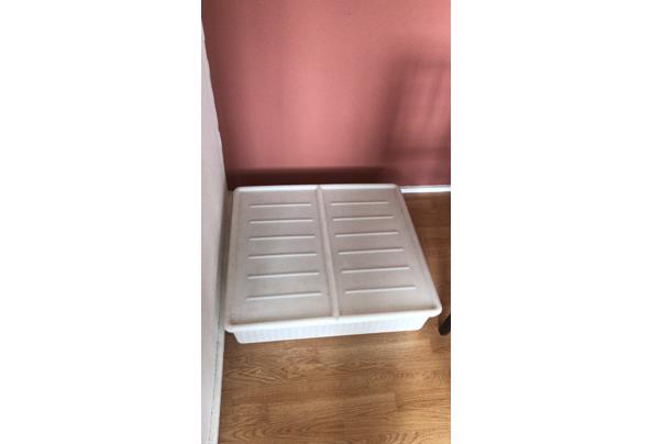 Gratis fijne ikea bakken voor onder het bed - 754757B7-E95B-4453-BEC0-AE05B8752D27