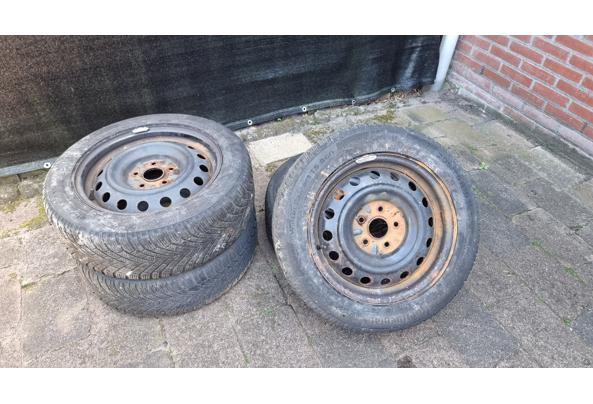 Autobanden met velg - 20260524_154242