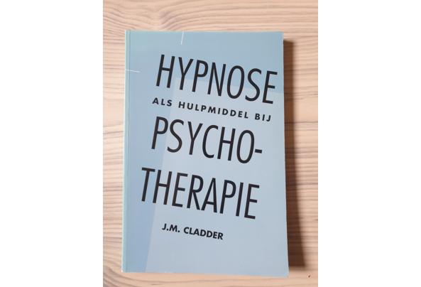 boek: "hypnose als hulp bij psychotherapie" - 20201215_134321