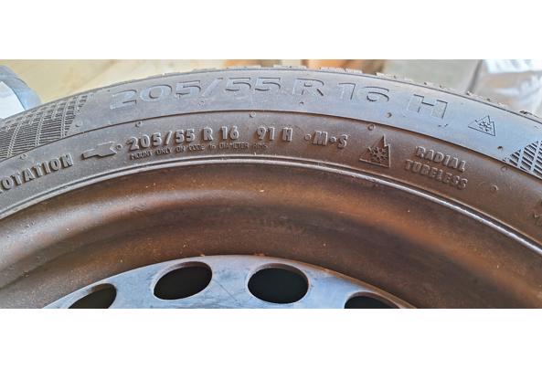 Set van 4 winterbanden op stalen velg 205/55 R16 - 20260812_105129