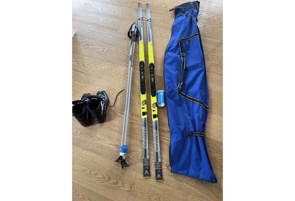langlaufset schoenen maat 6 ski's 174 cm - IMG_0021(2)