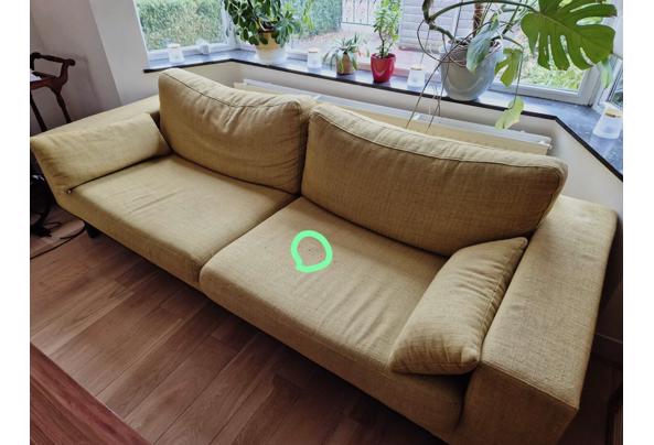 3-zits bank - fecbfeff-8b8f-46a4-9a38-f7a13d10c466