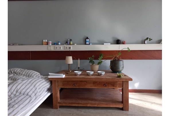 Robuuste oude houten tafel - Lage-tafel-2