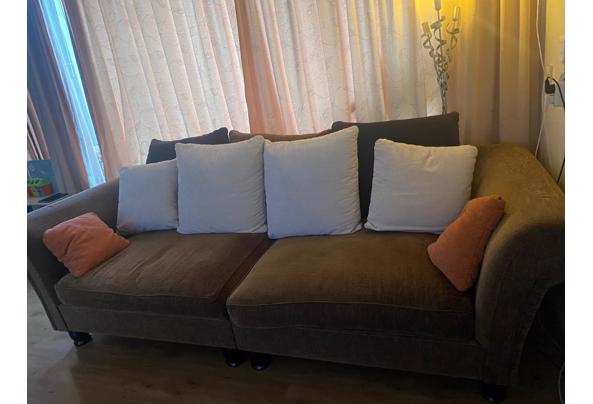 Bruine Bank - 70bed1ee-8bd1-4d4b-b5ce-ea9da3e8bd31